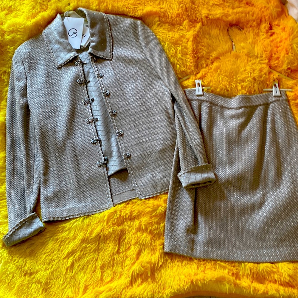 Alabaster Rhinestone St John 3 piece suit. Beautiful suit in great condition.